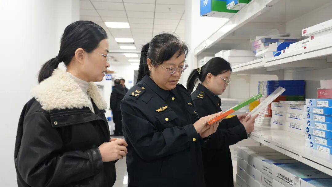 菏澤市市場監管局開展春節前藥械質量安全專項檢查